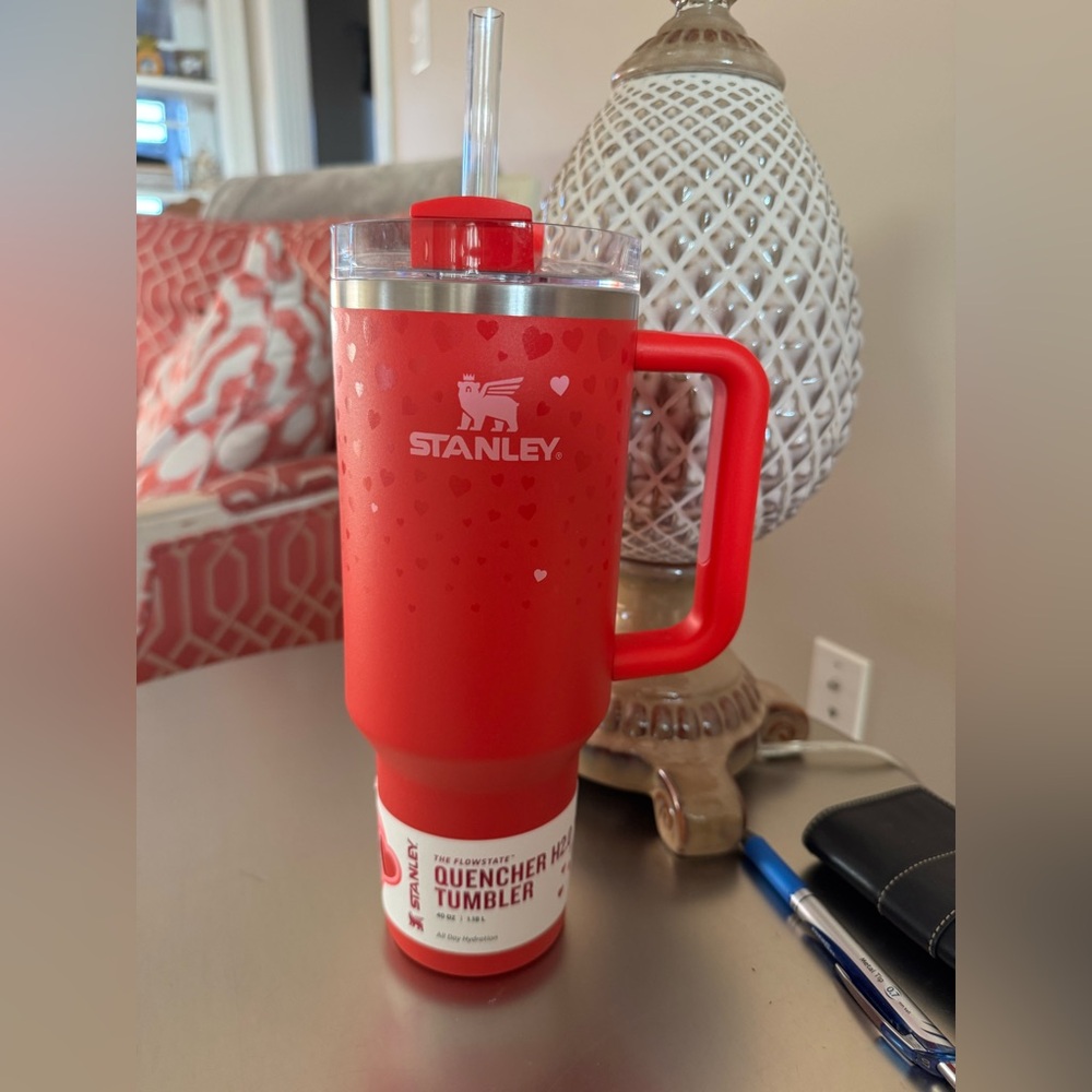 Stanley - Limited Edition Valentine’s Red Tumbler 40oz - Quencher H2.0